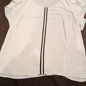 Coldwater Creek White Flutter Sleeve Blouse with Black Trim 1x/18